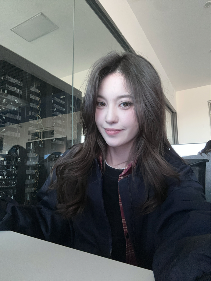穿着黑色衣服的人 AI 生成的内容可能不正确。